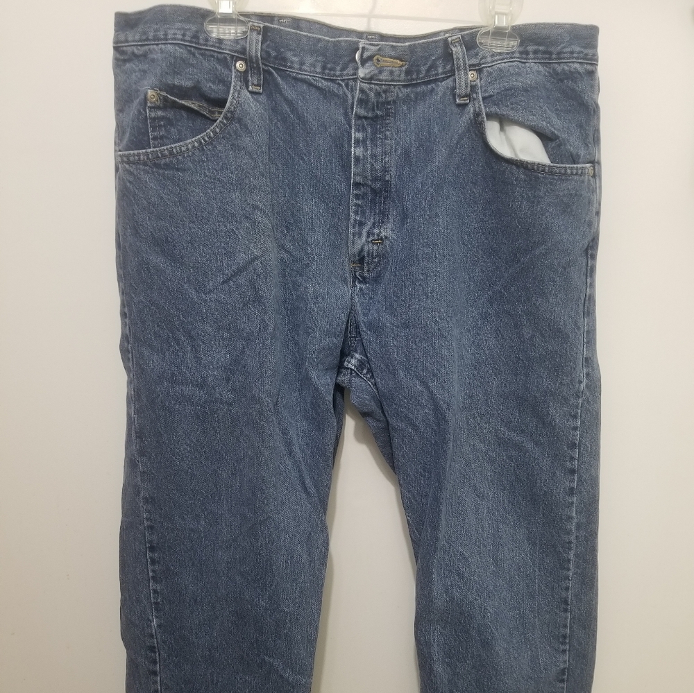 Wrangler relaxed 38 x 30 men's jeans